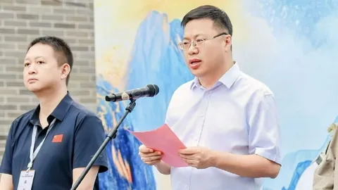网易电竞馆盛，亚博体育app，大开幕，春季赛战鼓擂